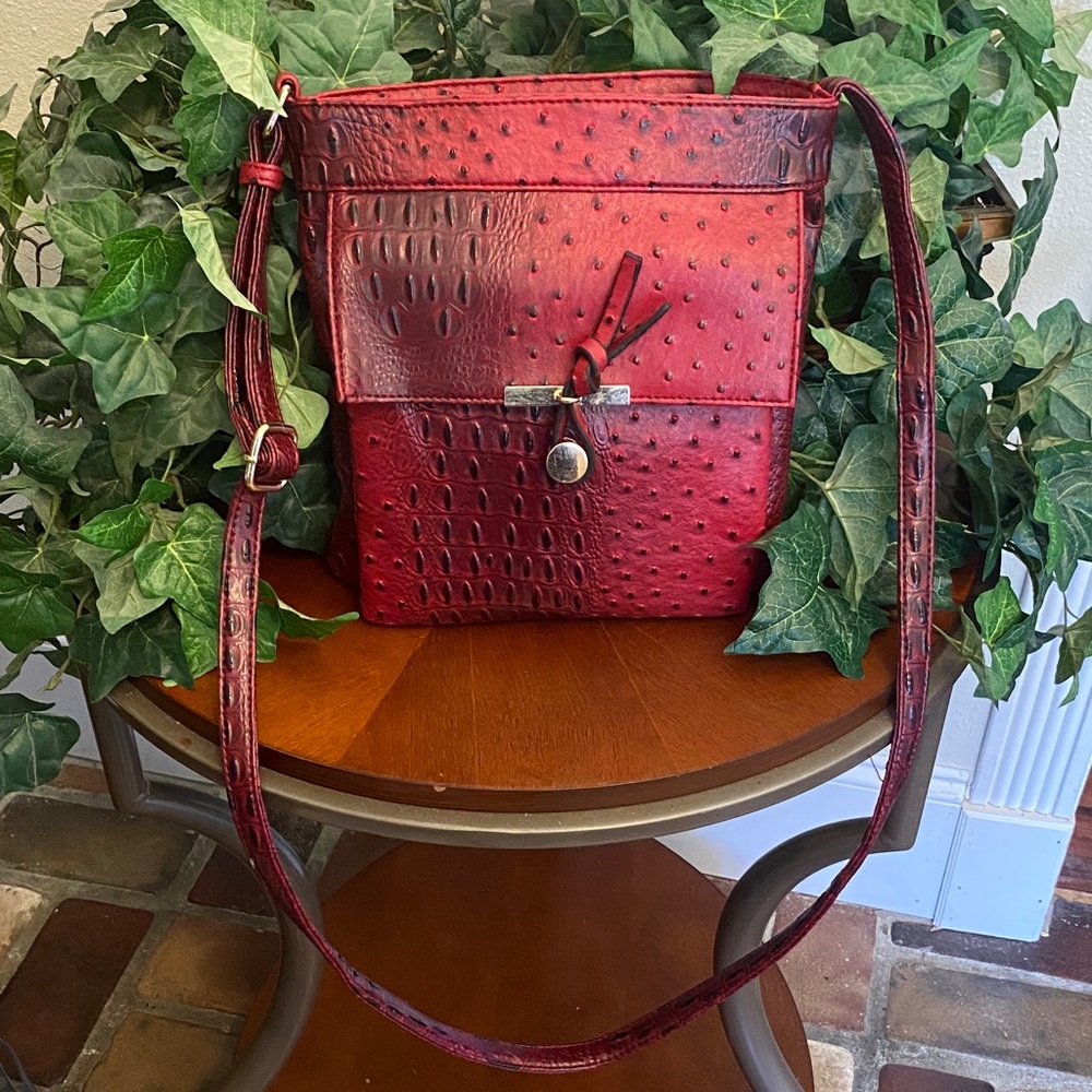 Elegant Red Crossbody Bag